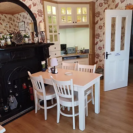 Sleepy Hollow Bed & Breakfast